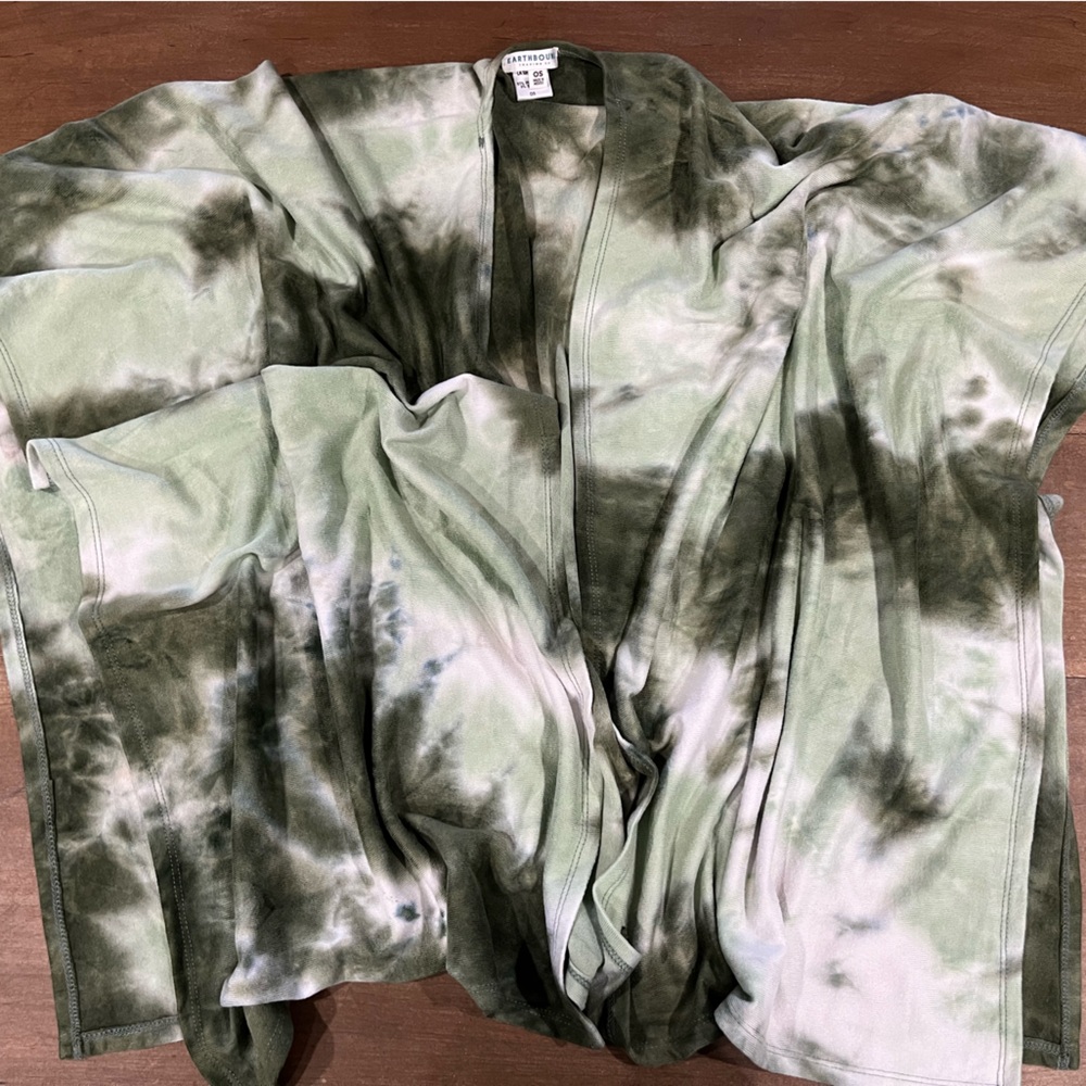 EARTHBOUND Green and White Tie-Dye Scarf